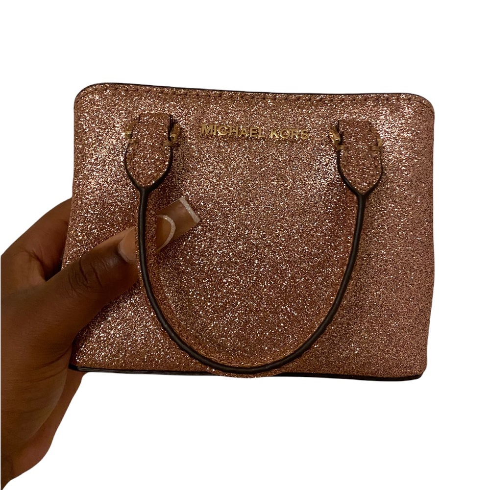 Rose Gold Micheal Kors mini purse with card holder